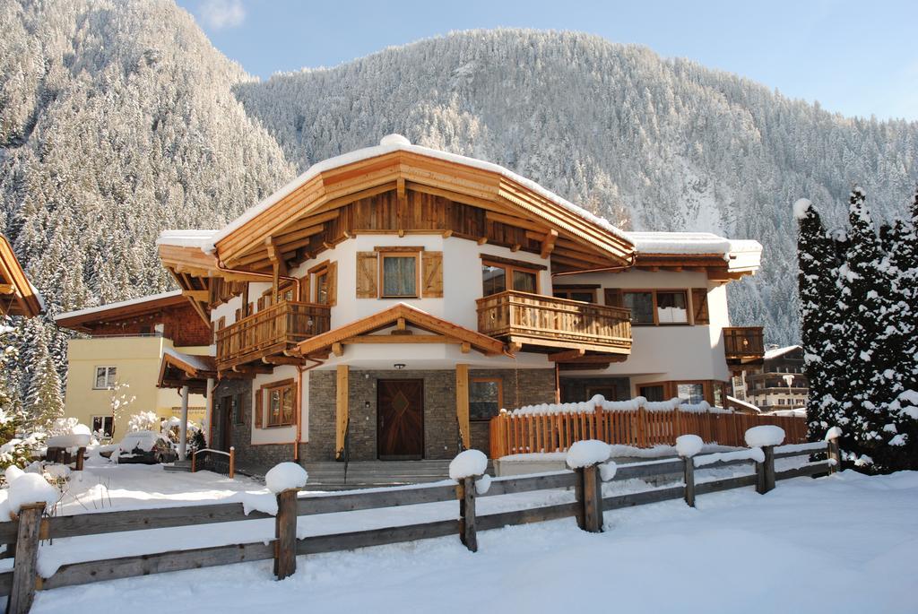 Ferienwohnung Apart S'Dörfl Mayrhofen Zimmer foto